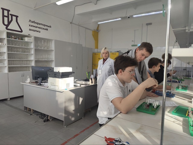 День открытых дверей в Красноярском техникуме сварочных технологий и электроники.